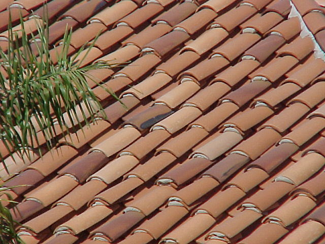 Concrete tile roof, color-blended, on a Temecula home